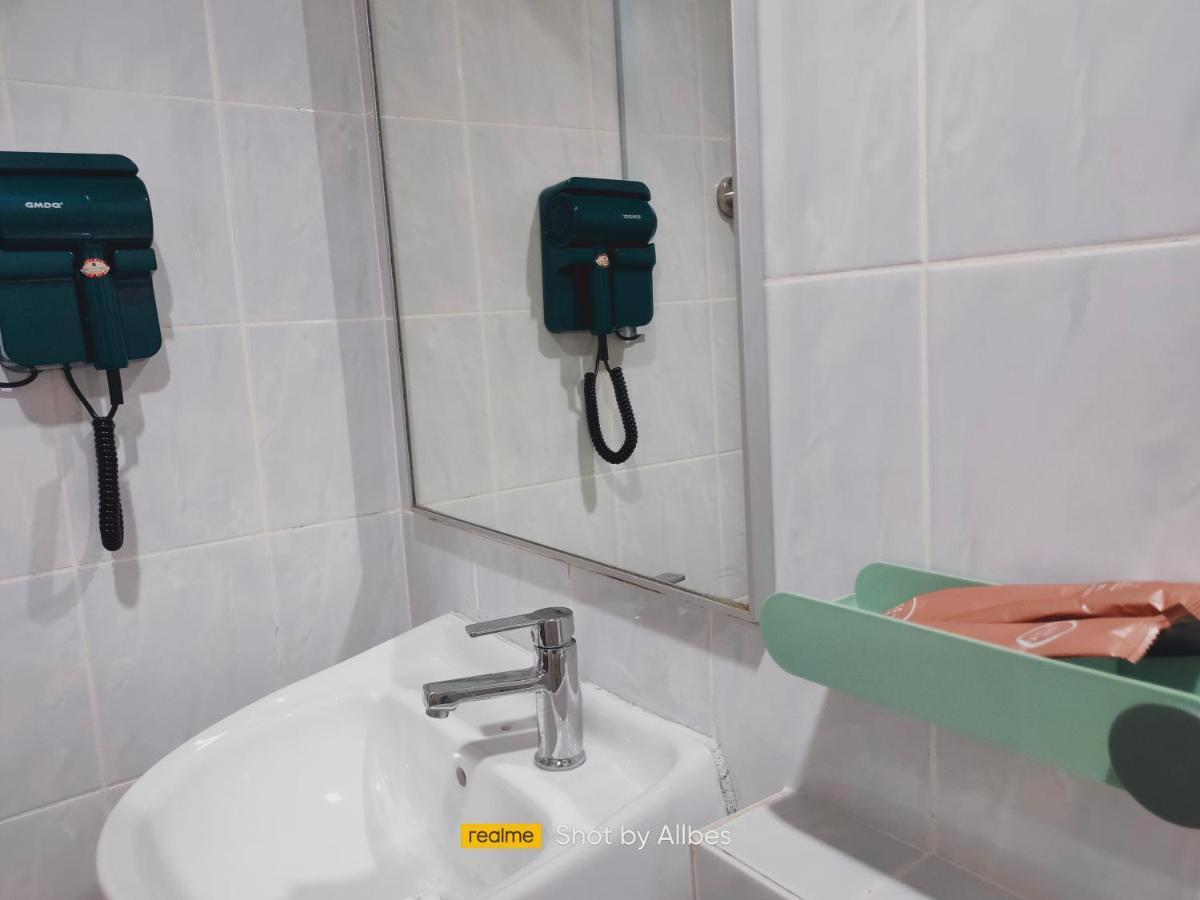 Allbes Parklands Hotel Klang Kültér fotó
